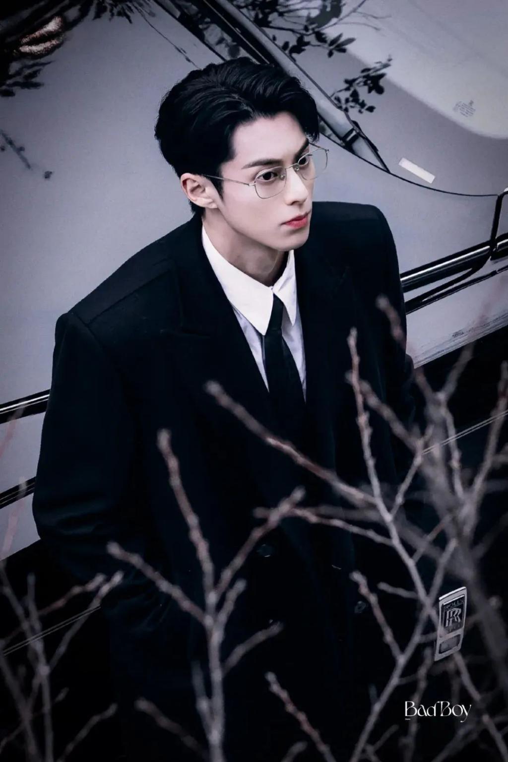 王鹤棣 白鹿原来也可以扑成这样。