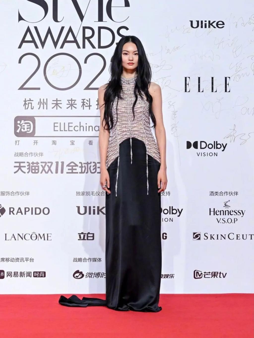 近期红毯点评｜省流版：迪丽热巴翻车，其他更可怕