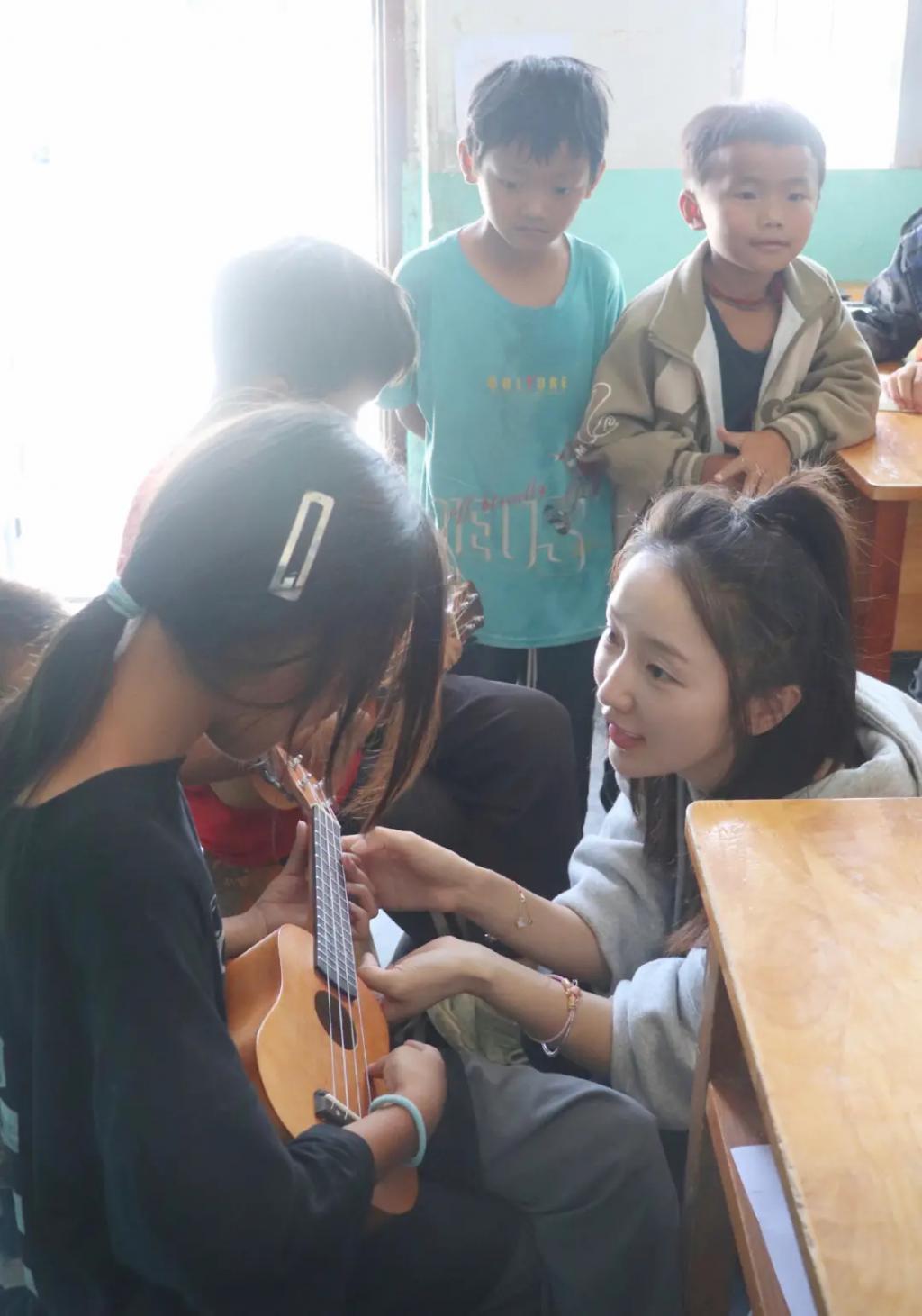 还记得“小娘惹”肖燕吗？去贵州支教了？