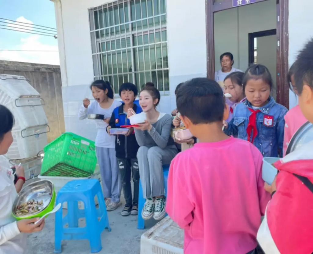 还记得“小娘惹”肖燕吗？去贵州支教了？