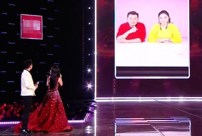 谢娜又翻车了！主持湖南台晚会全程抢话，汪涵都拦不住场面尴尬