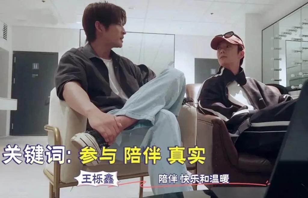 救命我在上班，要憋出内伤了…