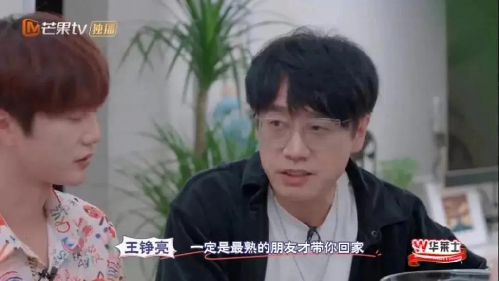 救命我在上班，要憋出内伤了…