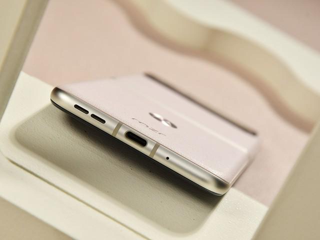 11.11要给女朋友送手机？告诉你为什么要买小折叠