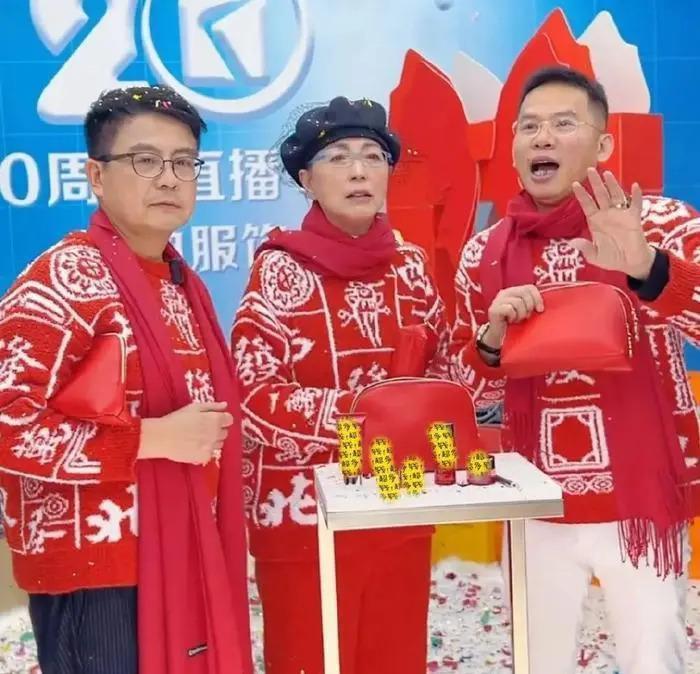 明星搞直播多爽？59岁过气港星透露收入，轻松年赚200万
