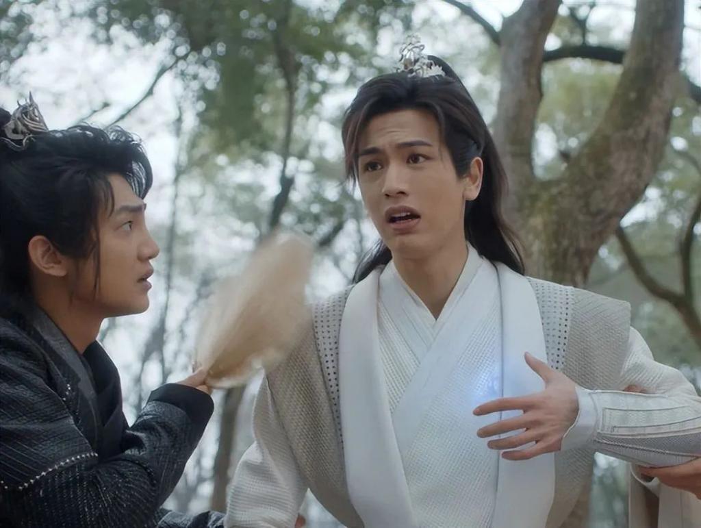 审美盲区里的古装丑男，马脸、斗鸡眼，内娱是要完了吗？