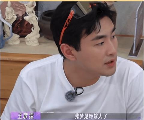 金莎和00后男友“母子恋”火上热搜？这恋综也太抓马了吧！