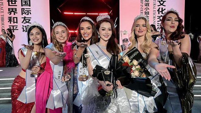 朱芷瑩成为首位在国际友谊小姐全球总决赛上夺冠的中国选手