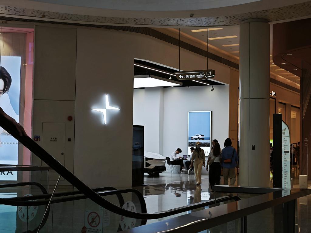 驻扎大商场的车企，得到想要的人气了吗？