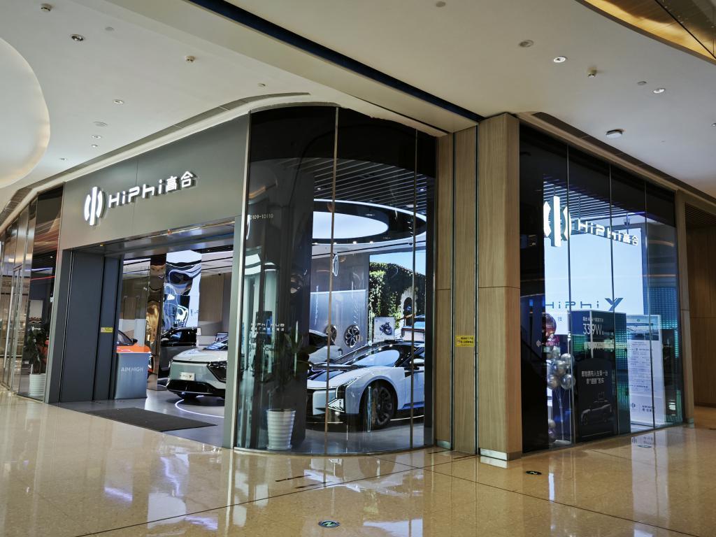 驻扎大商场的车企，得到想要的人气了吗？