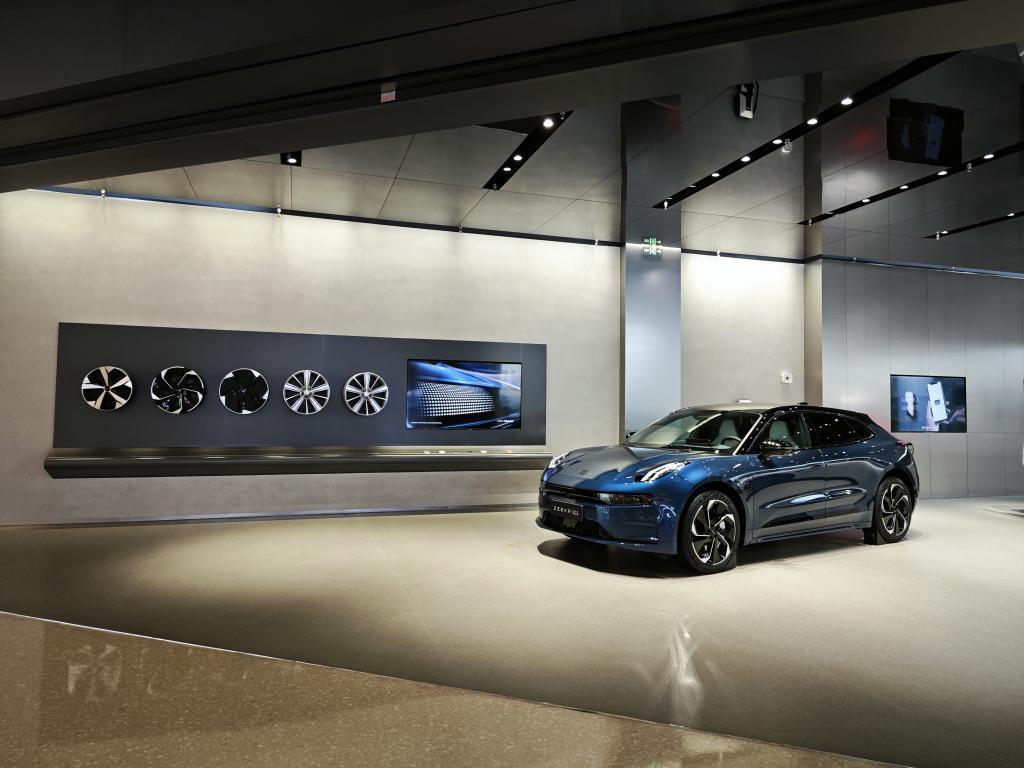 驻扎大商场的车企，得到想要的人气了吗？