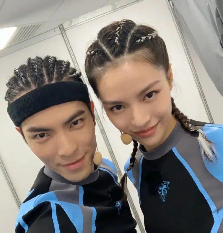 男女明星共用一张脸，不能说是一模一样，但也让人傻傻分不清