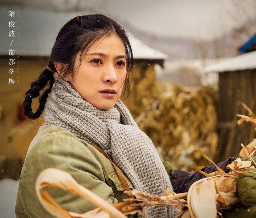 男女明星共用一张脸，不能说是一模一样，但也让人傻傻分不清