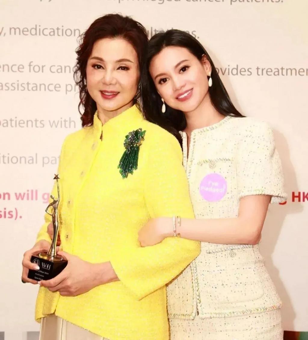 恭喜!顶级名媛出嫁,彩礼超10亿,女明星排队巴结…