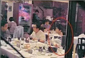 恭喜!顶级名媛出嫁,彩礼超10亿,女明星排队巴结…