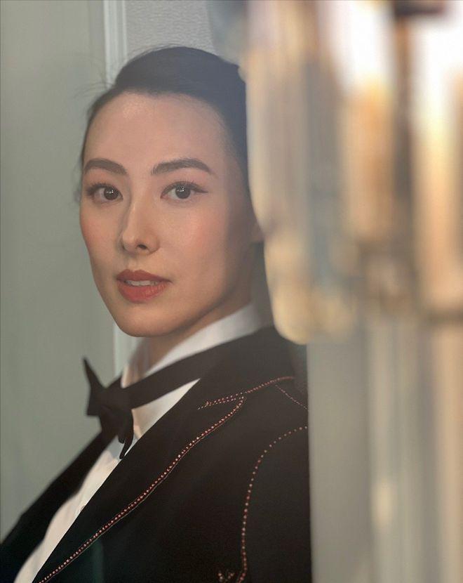 “脱离”李家豪门束缚，梁洛施晒健身美照为复出拍戏做准备
