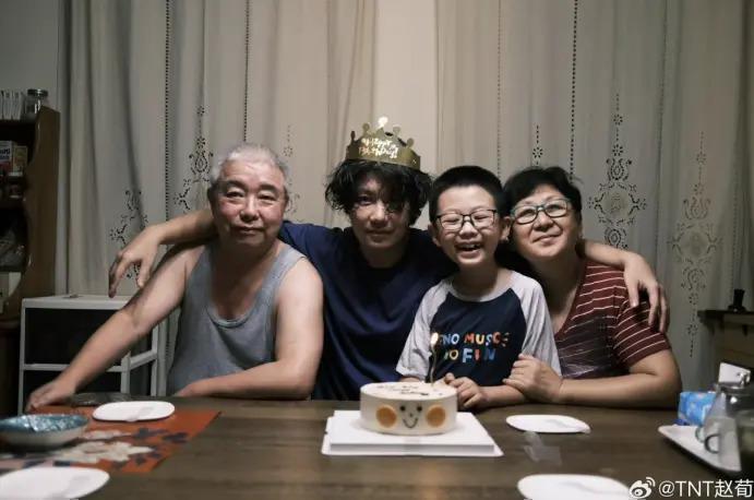 还记得《罚罪》的三哥吗？大叔爆改日系花美男？