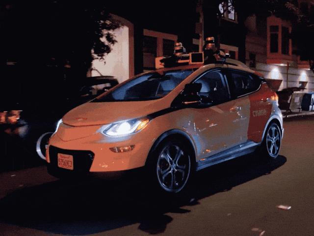 千亿估值无人车开始裁员：卷入致命事故，Robotaxi基本盘被击穿