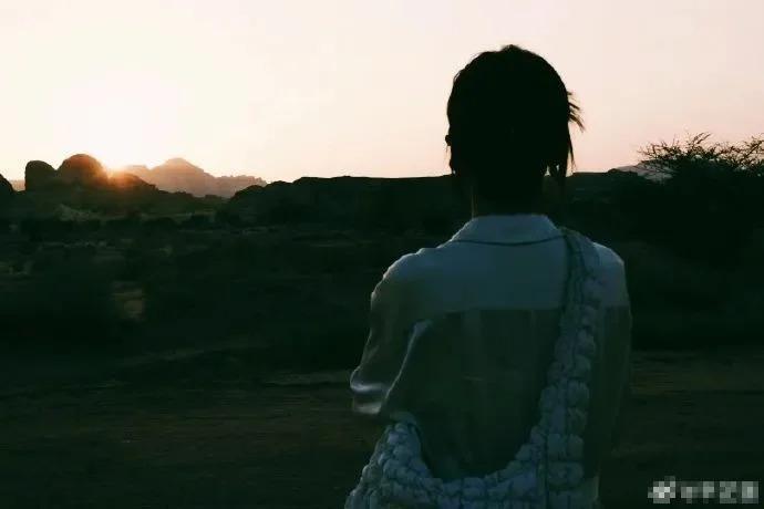 这是最不好惹的姐，一张嘴“人设崩塌”，37岁拒绝长大