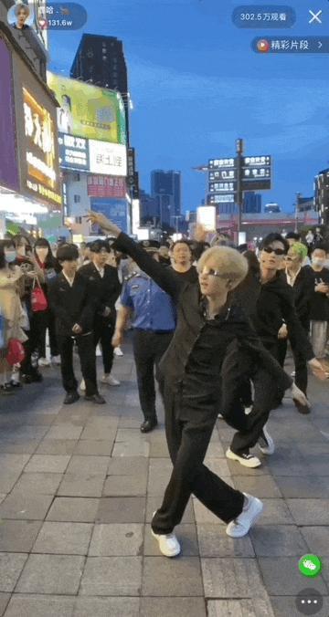 山寨鹿晗，狂赚3500万…