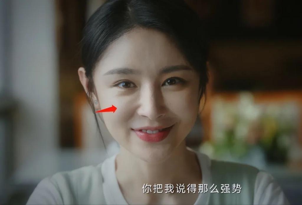 当“硅胶脸”混进央视职场剧，撞上天然脸演员，简直降维打击