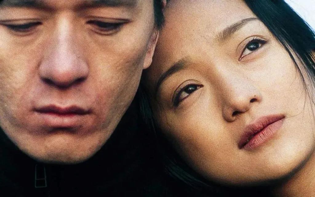 13年后，顶流男星之死