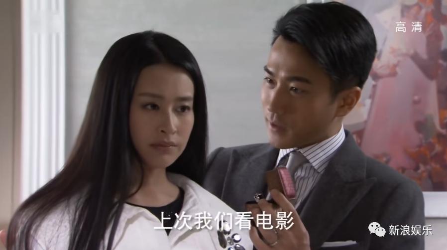 十二年了，才发现这对癫公癫婆啊