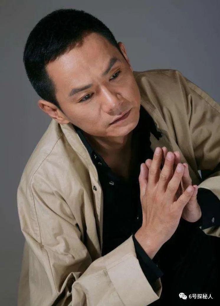 妻子佟欣离世14年后，说永不再娶的果靖霖履行承诺了吗