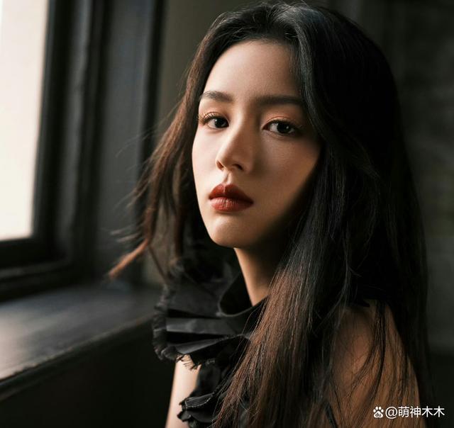 赵丽颖最新硬照翻车！妆容显脏眼神胆怯，被嘲满屏土味