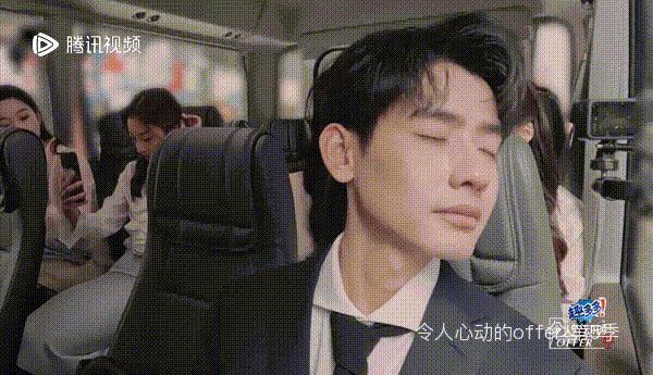 抱抱他吧…感觉他要碎掉了？