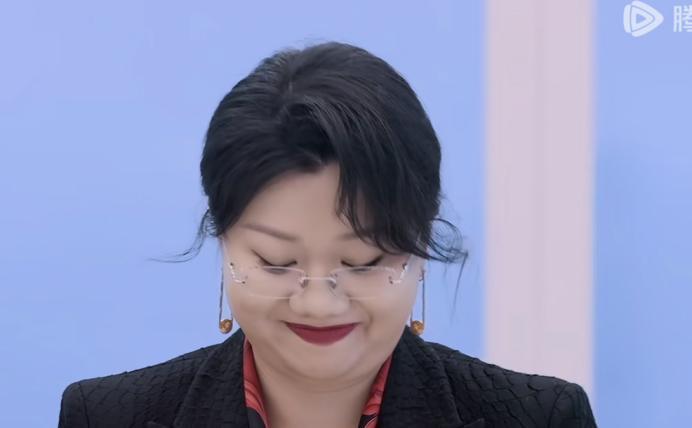 抱抱他吧…感觉他要碎掉了？