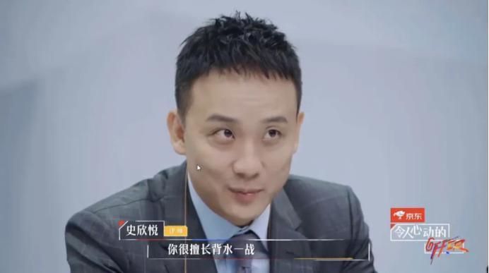 抱抱他吧…感觉他要碎掉了？
