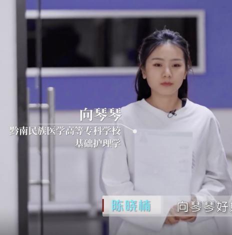 抱抱他吧…感觉他要碎掉了？