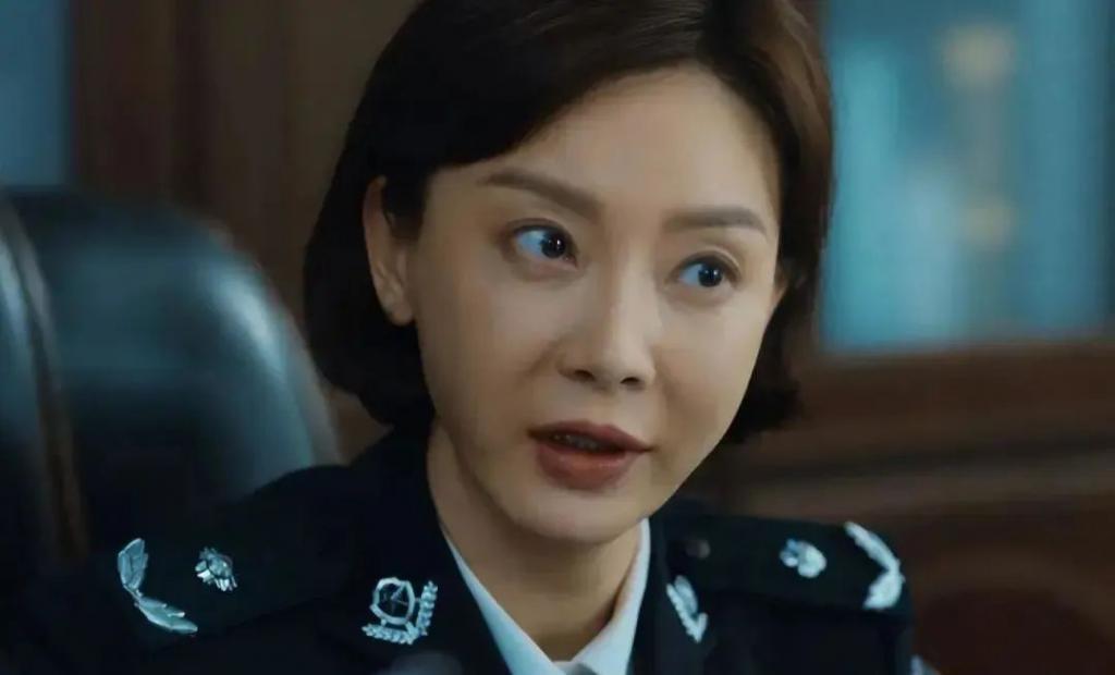 看了陈数20年前的旧照,才明白她如今的“硅胶脸”情有可原