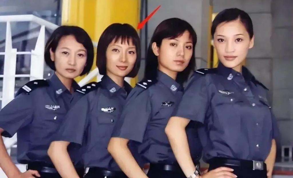 看了陈数20年前的旧照,才明白她如今的“硅胶脸”情有可原