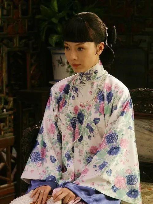 看了陈数20年前的旧照,才明白她如今的“硅胶脸”情有可原