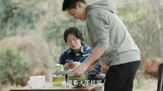 别再蹭热度了，观众的滤镜都快碎完了