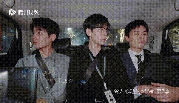 抱抱他吧…感觉他要碎掉了?