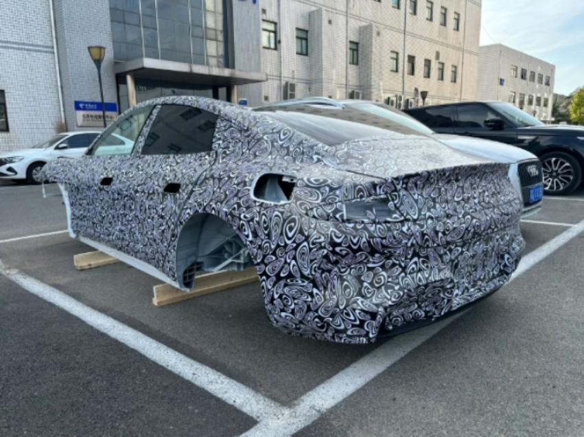 年轻人，已「配不上」小米汽车？