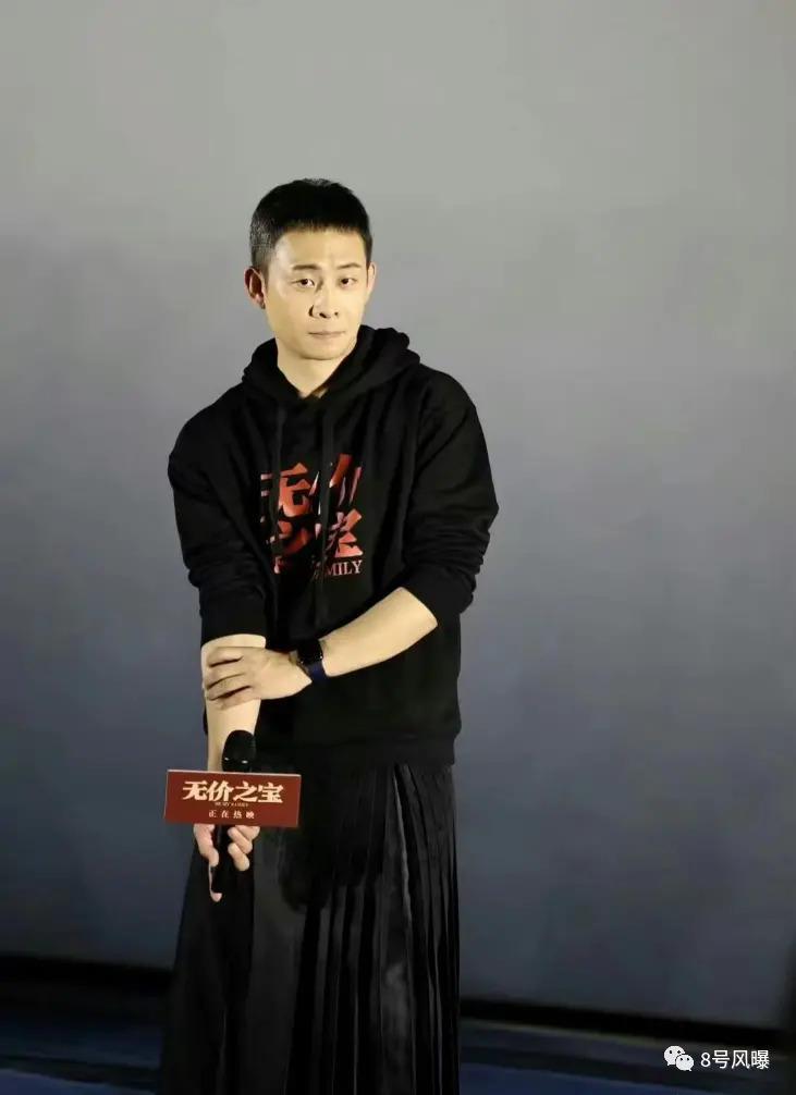 口碑奖项双丰收，但他的争议从未停止