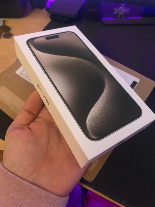 英国男子官网买iPhone 到手却是高仿安卓 甚至有灵动岛