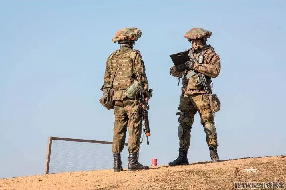 专家解读：以色列士兵为何佩戴“厨师帽”？奇特装备有必要？