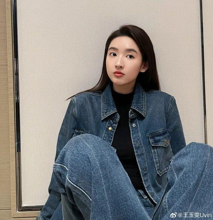 离了大谱！被插足戴绿帽，大导演自杀了…