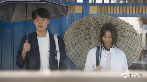 这一对也分了真的是戏里戏外都be啊！