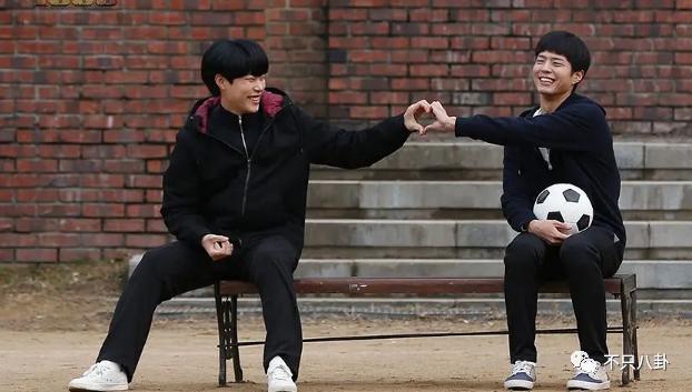 这一对也分了真的是戏里戏外都be啊！