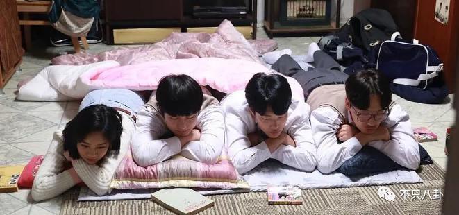 这一对也分了真的是戏里戏外都be啊！