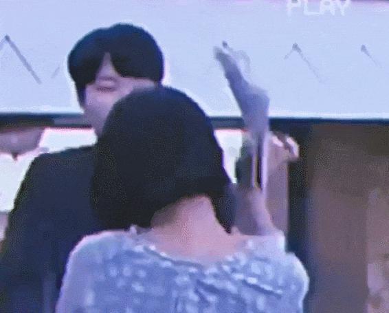 这一对也分了真的是戏里戏外都be啊！