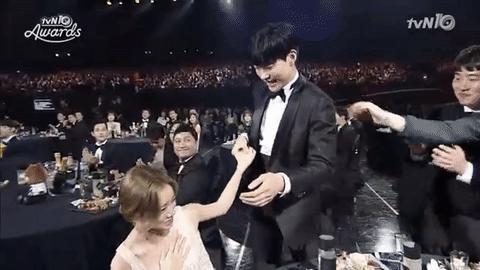 这一对也分了真的是戏里戏外都be啊！