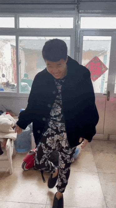 这是又塌了一个？