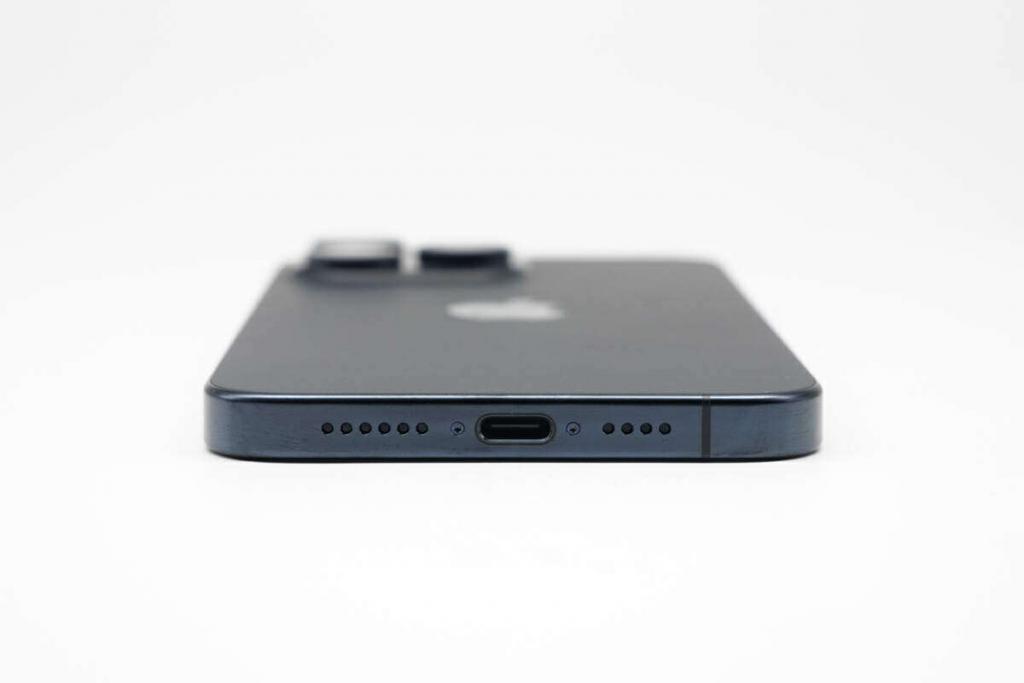 如何用笔记本电脑充电器给 iPhone15 Pro Max充电
